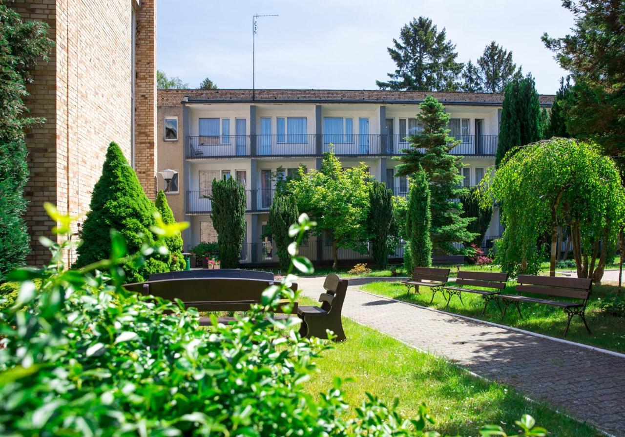 Osrodek Wczasowy Wrzos Łukęcin エクステリア 写真